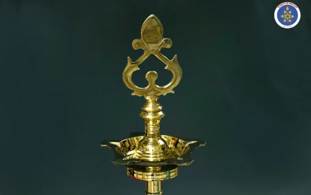 Pure Brass Special Nagas Kuthuvilakku - 34 Inch - Image 4